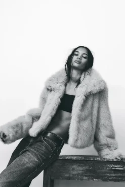 New ABRIGO CORTO EFECTO PELO Mujer Abrigos / Anoraks|Chaquetas / Cazadoras