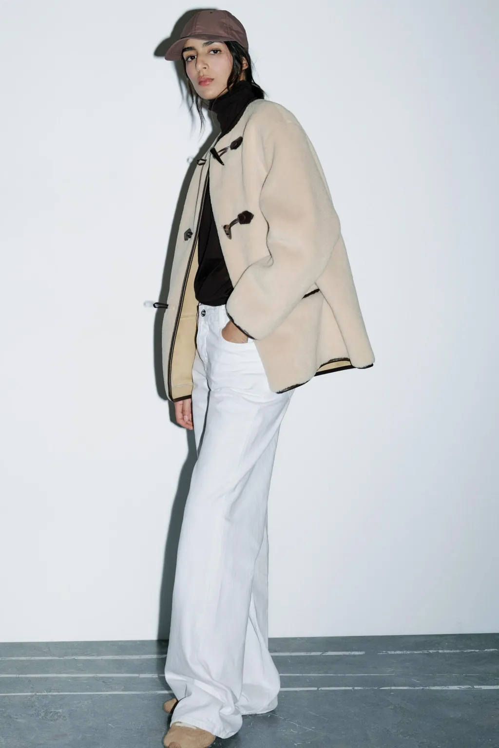 Discount ABRIGO EFECTO PELO ALAMARES Mujer Abrigos / Anoraks