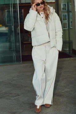 Discount ANORAK ACOLCHADO CORTO WATER AND WIND PROTECTION Mujer Abrigos / Anoraks