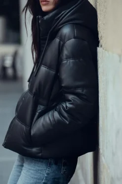 Discount ANORAK EFECTO PIEL WIND PROTECTION Mujer Abrigos / Anoraks