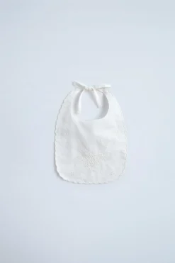 Niños ZARA 0 - 6 Meses·Básicos|Accesorios / Zapatos / 0 - 14 Años<BABERO BORDADOS