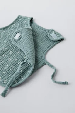 Niños ZARA 6 - 18 Meses·Accesorios / Calcetines|Accesorios / Zapatos / 0 - 14 Años<BABERO XL TEXTURA HOJITAS