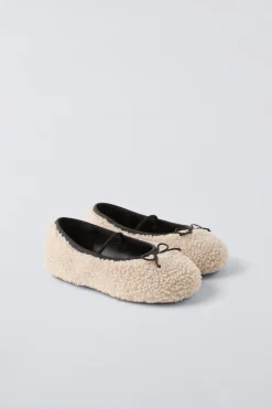 Niños ZARA 1½ - 6 Años·Zapatos<BAILARINA BORREGUILLO