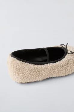 Niños ZARA 1½ - 6 Años·Zapatos<BAILARINA BORREGUILLO