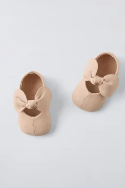 Niños ZARA 0 - 6 Meses·Patucos<BAILARINA LAZO PIEL