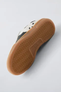 Niños ZARA 1½ - 6 Años·Licencias|1½ - 6 Años·Zapatos<BAMBA 101 DÁLMATAS © DISNEY