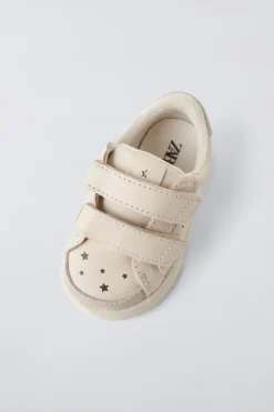 Niños ZARA 1½ - 6 Años·Zapatos|1½ - 6 Años·Zapatos<BAMBA PIEL ESTRELLAS