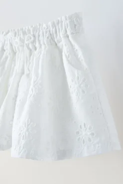 Niños ZARA 1½ - 6 Años·Faldas / Bermudas|6 - 18 Meses·Braguitas / Bermudas<BERMUDA BORDADOS FLORES