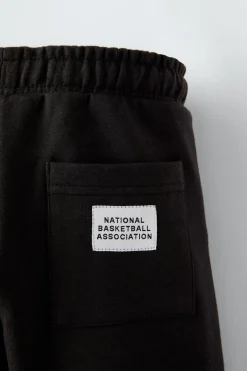 Niños ZARA 6 - 14 Años·Pantalones<BERMUDA ESTAMPADO NBA ©