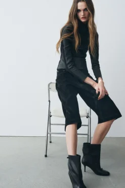 Outlet BERMUDA FLOCADA ZW COLLECTION Mujer Faldas / Shorts