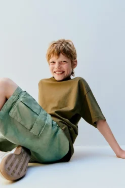 Niños ZARA 6 - 14 Años·Pantalones<BERMUDA FLUIDA CARGO