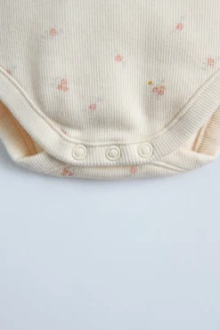 Niños ZARA 0 - 6 Meses·Bodies / Camisas|0 - 6 Meses·Homewear<BODY RIB FLORES