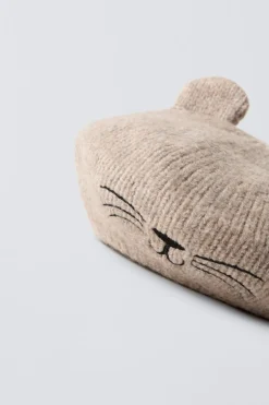 Niños ZARA 1½ - 6 Años·Accesorios|6 - 14 Años·Accesorios<BOINA PUNTO OREJITAS BORDADO