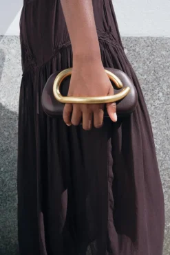 Discount BOLSO CAJA CIERRE DORADO Mujer Bolsos