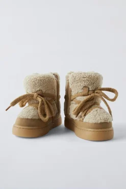 Niños ZARA 1½ - 6 Años·Zapatos|1½ - 6 Años·Zapatos<BOTA BORREGUILLO