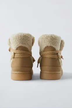 Niños ZARA 1½ - 6 Años·Zapatos|1½ - 6 Años·Zapatos<BOTA BORREGUILLO