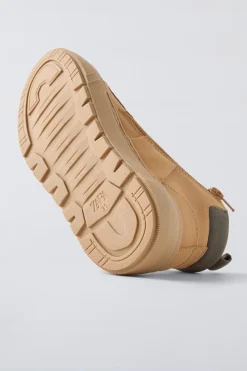 Niños ZARA 6 - 14 Años·Zapatos<BOTA DEPORTIVA