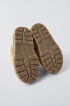 Niños ZARA 1½ - 6 Años·Zapatos|1½ - 6 Años·Zapatos<BOTA FORRADA