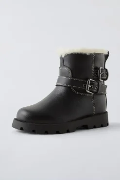 Niños ZARA 1½ - 6 Años·Zapatos<BOTA HEBILLAS FORRADA