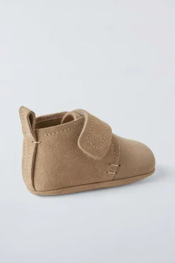 Niños ZARA 0 - 6 Meses·Patucos<BOTA PIEL