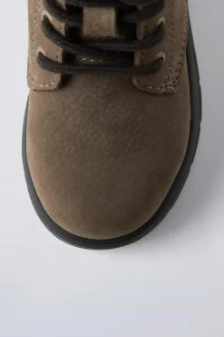 Niños ZARA 1½ - 6 Años·Zapatos|1½ - 6 Años·Zapatos<BOTA PIEL CORDONES