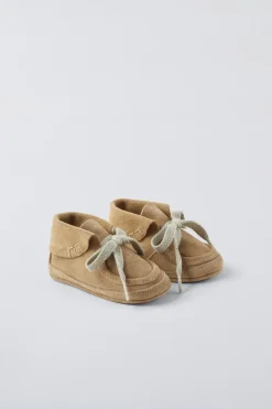 Niños ZARA 0 - 6 Meses·Patucos<BOTIN CORDONES PIEL