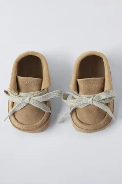 Niños ZARA 0 - 6 Meses·Patucos<BOTIN CORDONES PIEL