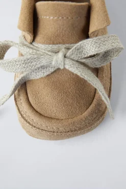 Niños ZARA 0 - 6 Meses·Patucos<BOTIN CORDONES PIEL
