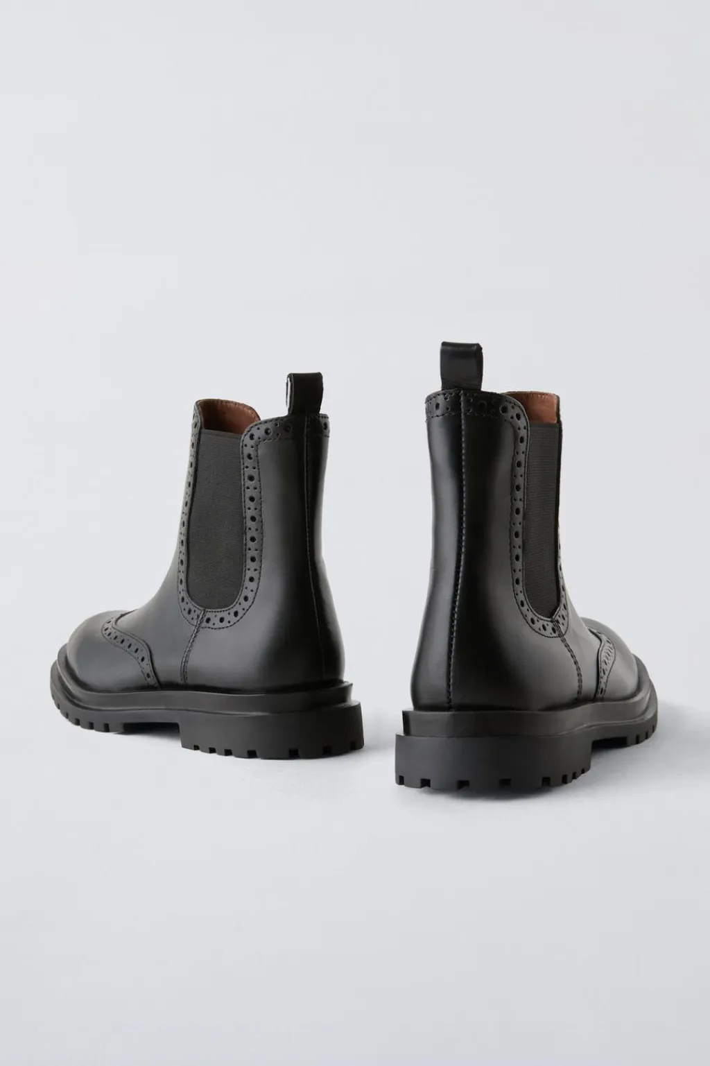 Niños ZARA 6 - 14 Años·Zapatos<BOTIN PICADOS PIEL