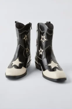 Niños ZARA 6 - 14 Años·Zapatos<BOTÍN COWBOY ESTRELLAS