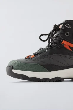 Niños ZARA 6 - 14 Años·Zapatos<BOTÍN DEPORTIVO MONTAÑA