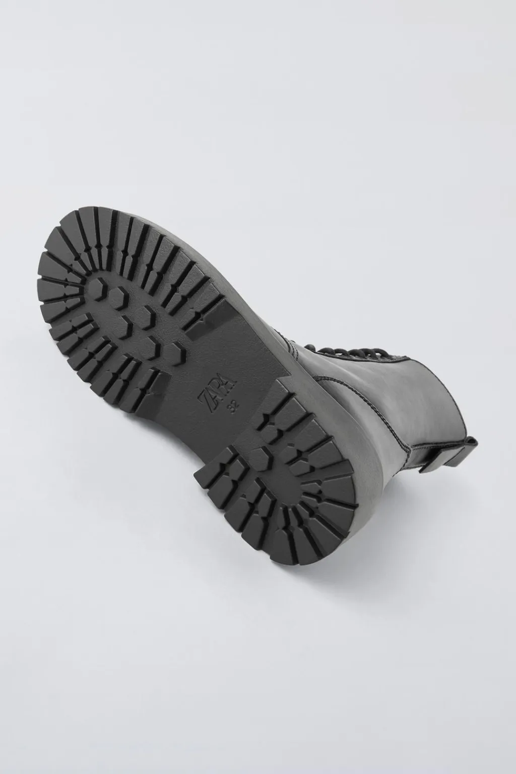 Niños ZARA 6 - 14 Años·Zapatos<BOTÍN PIEL CORDONES