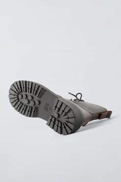 Niños ZARA 6 - 14 Años·Zapatos<BOTÍN PIEL CORDONES