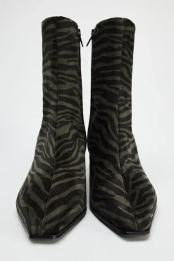 New BOTÍN SOFT ESTAMPADO ANIMAL Mujer Zapatos