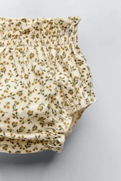 Niños ZARA 6 - 18 Meses·Braguitas / Bermudas<BRAGUITAS GOMAS FLORES