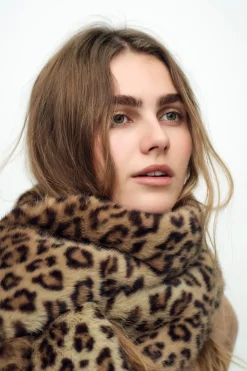 Sale BUFANDA EFECTO PELO ESTAMPADO ANIMAL Mujer Accesorios / Bisuteria