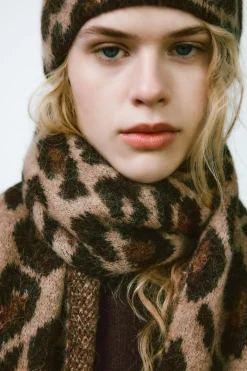 Online BUFANDA PUNTO ESTAMPADO ANIMAL Mujer Accesorios / Bisuteria