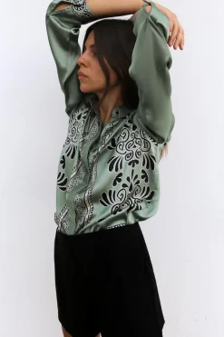 Discount CAMISA ESTAMPADA SATINADA Mujer Camisas / Blusas