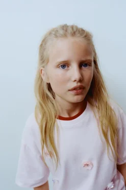 Niños ZARA 6 - 14 Años·Camisetas<CAMISETA APLIQUE FLORES