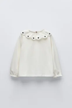 Niños ZARA 1½ - 6 Años·Camisetas|6 - 18 Meses·Camisetas<CAMISETA CUELLO BORDADO