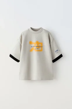 Niños ZARA 6 - 14 Años·Camisetas|6 - 14 Años·Deporte / Chándal<CAMISETA DOBLEMANGA TEXTO RELIEVE