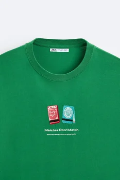 New CAMISETA ESTAMPADO CONTRASTE Hombre Camisetas