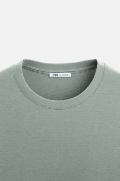 New CAMISETA ESTRUCTURA JACQUARD Hombre Camisetas