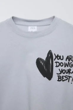 Niños ZARA 6 - 14 Años·Camisetas<CAMISETA GRAFFITI CORAZÓN