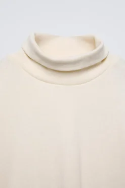 Niños ZARA 1½ - 6 Años·Camisetas|1½ - 6 Años·Camisetas<CAMISETA LISA CUELLO VUELTO