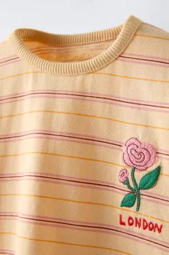 Niños ZARA 1½ - 6 Años·Camisetas|6 - 18 Meses·Camisetas<CAMISETA RAYAS BORDADO