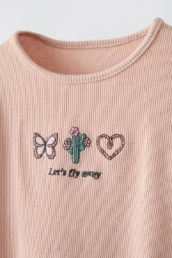 Niños ZARA 1½ - 6 Años·Camisetas|6 - 18 Meses·Camisetas<CAMISETA RIB BORDADOS VOLANTES