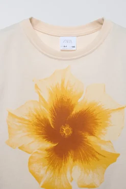 Niños ZARA 6 - 14 Años·Camisetas<CAMISETA SISA ESTAMPADO FLOR