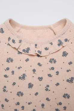 Niños ZARA 1½ - 6 Años·Camisetas|1½ - 6 Años·Total Look<CAMISETA SOFT TOUCH FLORES