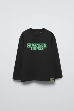 Niños ZARA 6 - 14 Años·Camisetas<CAMISETA STRANGER THINGS ™/ © NETFLIX